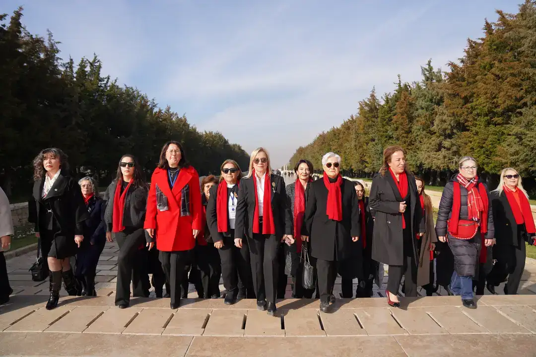 TÜKD 76. Yıl Dönümünde ATA’nın Huzurunda 1